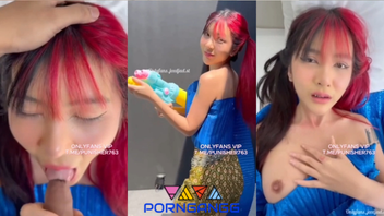 คลิปหลุดสงกรานต์เด็ด jeedjad_ss สาวผมแดงใส่ชุดในเล่นสงกรานต์มาอ่อยยั่วเย็ดแฟนหนุ่มเด็ดๆ ก่อนโดนจับเย็ดคาชุดน้ำแตกคาช่องคลอด