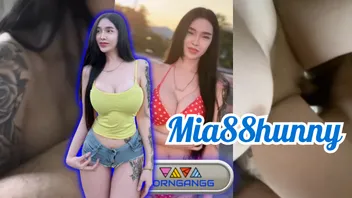 คลิปลับน้องมีอาเน็ตไอดอลสุดเซ็กส์ซี่ Mia88hunny หลุดมาจนได้โดนแฟนแอบถ่ายตอนอมควยแล้วเย็ดสด เห็นลายสักชัดเจนขนาดนี้ถูกคนแน่นอน