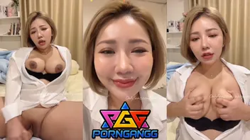 คลิปหลุด Onlyfans babynookie สาวไทยผิวขาวหุ่นดีนมใหญ่ ตั้งกล้องในห้องนอนเกี่ยวเบ็ดด้วยดิลโด้ควยปลอมแทงหีแรงยั่วเสียว น้ำแตกคาห้องนอน