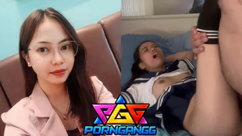Onlyfans itsmesheena ถ่ายคลิปเย็ดนักศึกษาฝรั่ง สาวไทยหุ่นดีนมใหญ่ คาชุดนักเรียนชวนเย็ดห้องนอน อมควยขย่มควยท่าหมาแตกใน