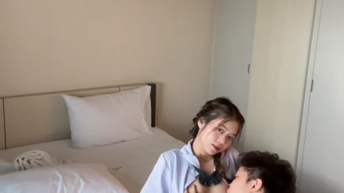 chanaa2002 เย็ดคาชุดนักเรียน Onlyfans น้องไทยขาวน่ารักหุ่นบางในคอนโด กับแฟนคอสตูมนักเรียนซอยหีแรงแตกในเต็มรู